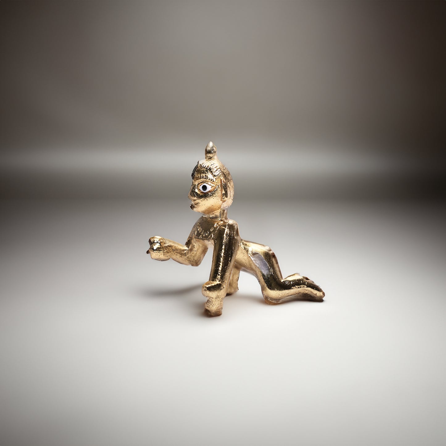Mini Brass Laddu Gopal Idol – Handcrafted Baal Krishna Murti for Pooja