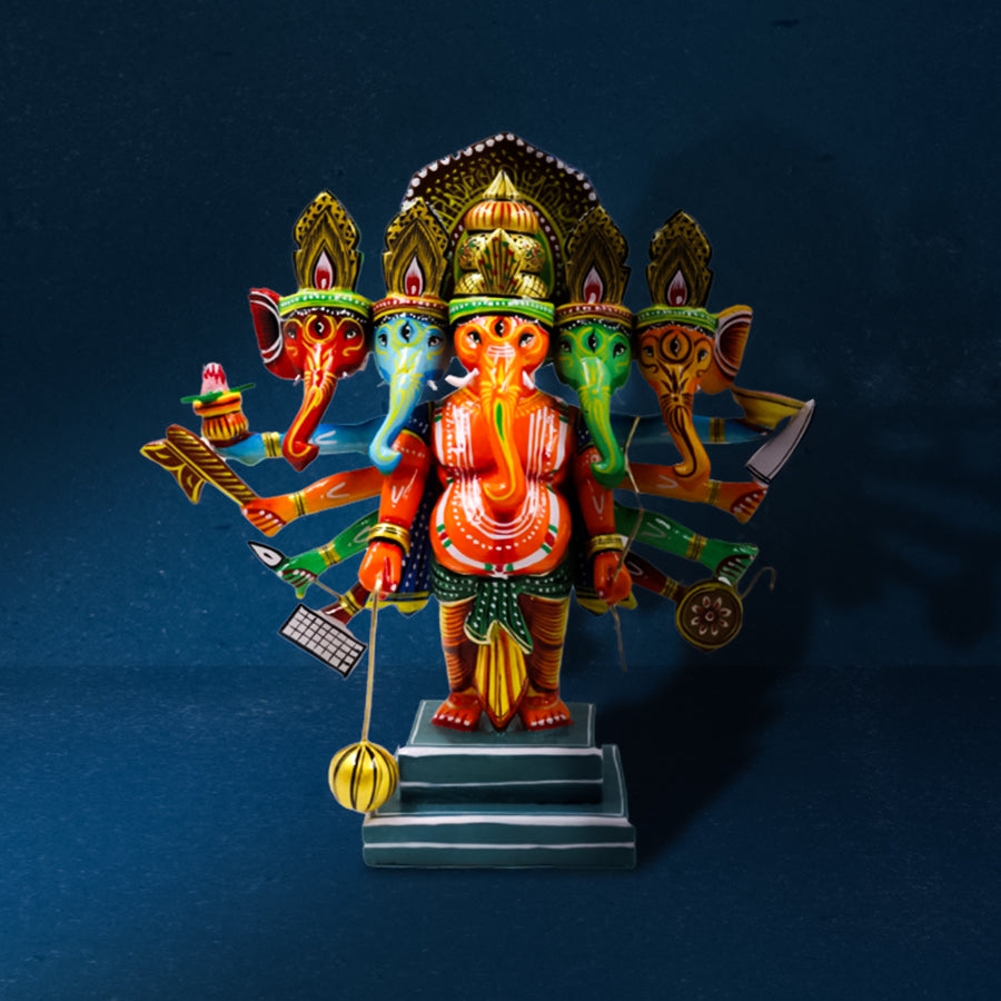 हाथ से चित्रित लकड़ी की पंचमुखी भगवान गणेश मूर्ति