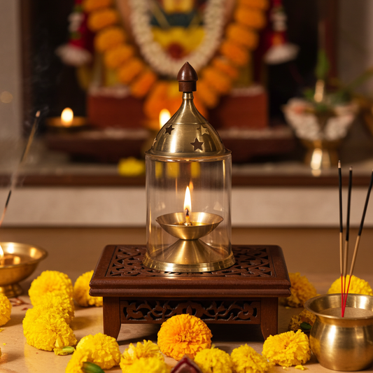 मंदिर और दैनिक पूजा के लिए दीया